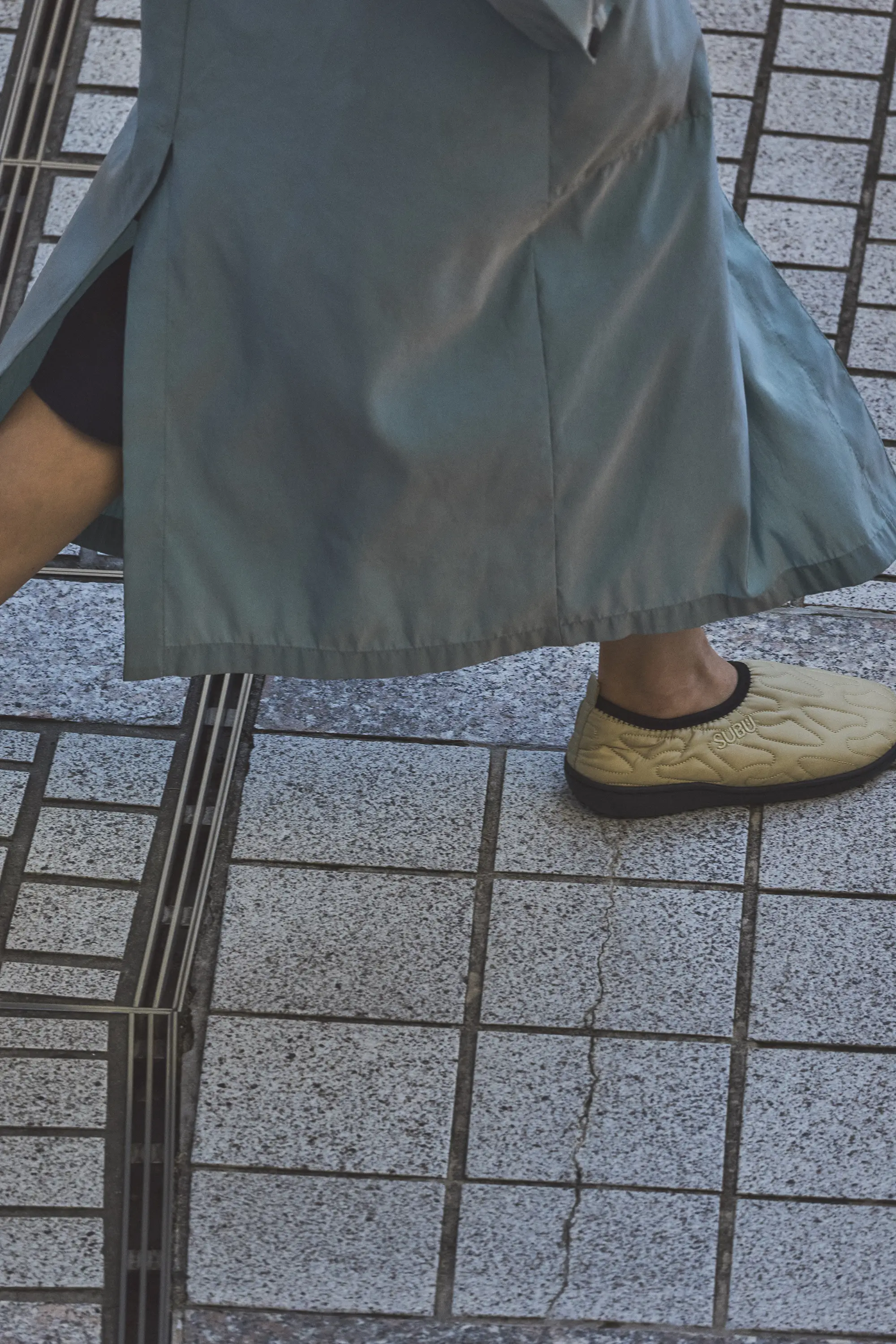 SUBU Vamp Outline Beige - Image 7