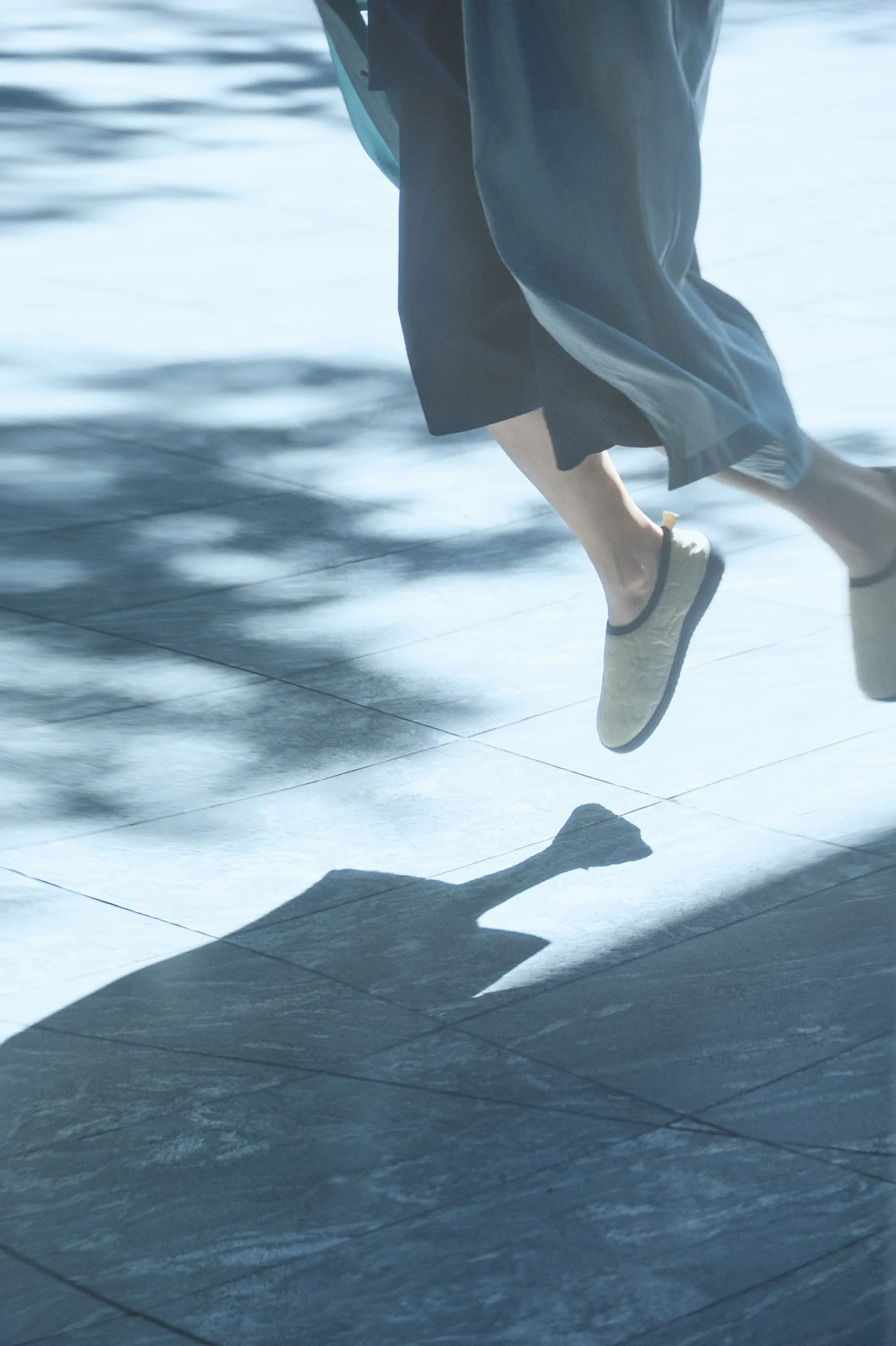 SUBU Vamp Outline Beige - Image 9